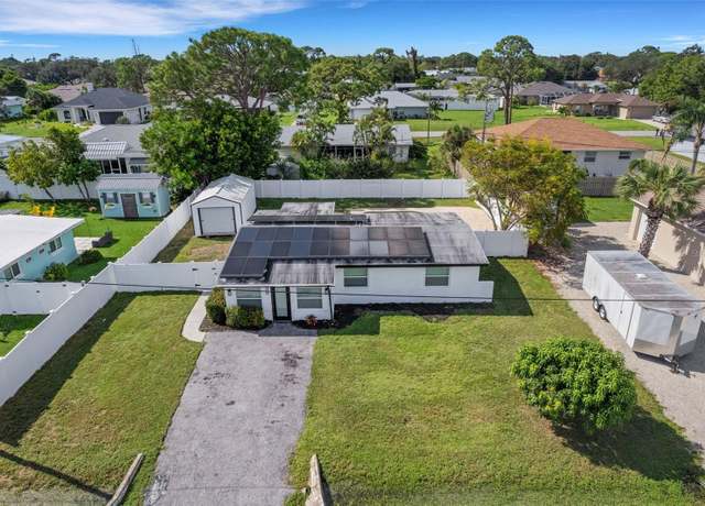 Property at 1054 W Baffin Dr, Venice, FL 34293, 3 beds, 2 baths
