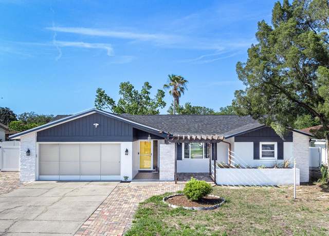 Property at 7131 Vista Way, Port Richey, FL 34668, 3 beds, 2 baths