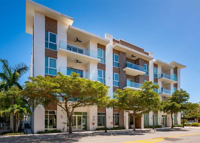 Property at 635 S Orange Ave #404, Sarasota, FL 34236, 3 beds, 2.5 baths