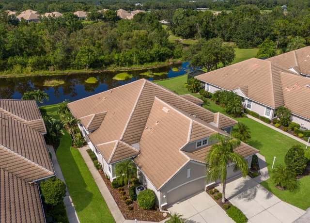 Property at 7032 Old Tabby Cir, Lakewood Ranch, FL 34202, 2 beds, 2 baths