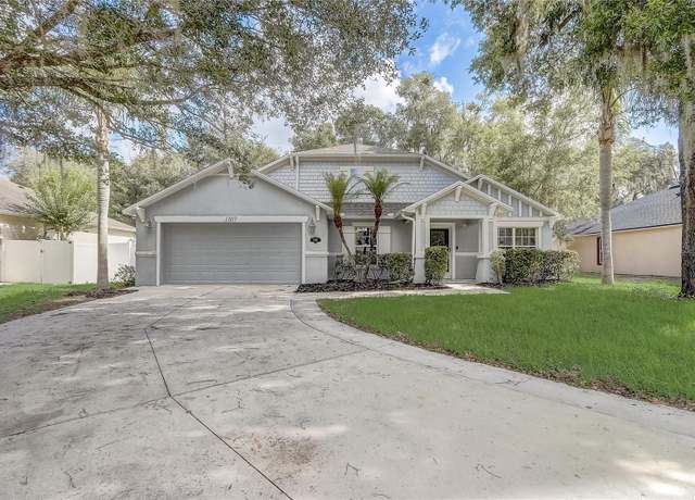 Property at 1307 Pup Fish Ln, Deland, FL 32724, 3 beds, 2 baths