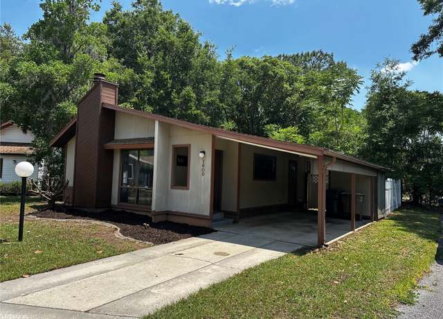 Property at 1809 SW 29th Ter, Ocala, FL 34474, 2 beds, 2 baths