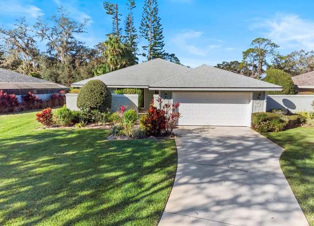 Property at 38 Grenewood Ln, Haines City, FL 33844, 3 beds, 2 baths