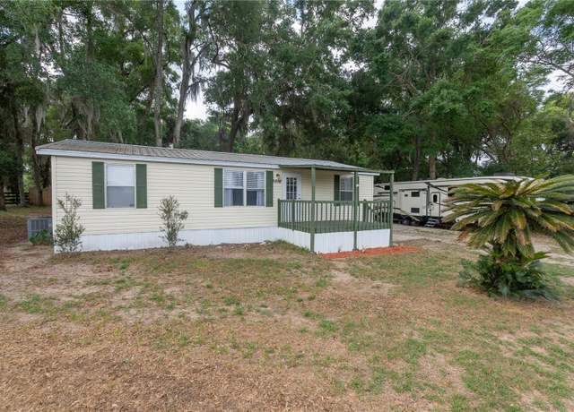 Property at 5898 SE 144th Pl, Summerfield, FL 34491, 3 beds, 2 baths