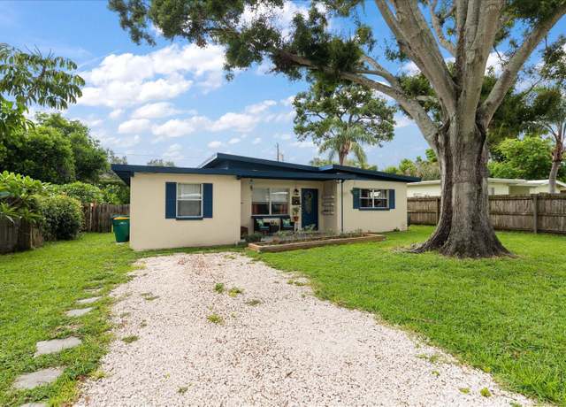Property at 1948 Ridgewood Dr, Clearwater, FL 33763, 3 beds, 1 bath