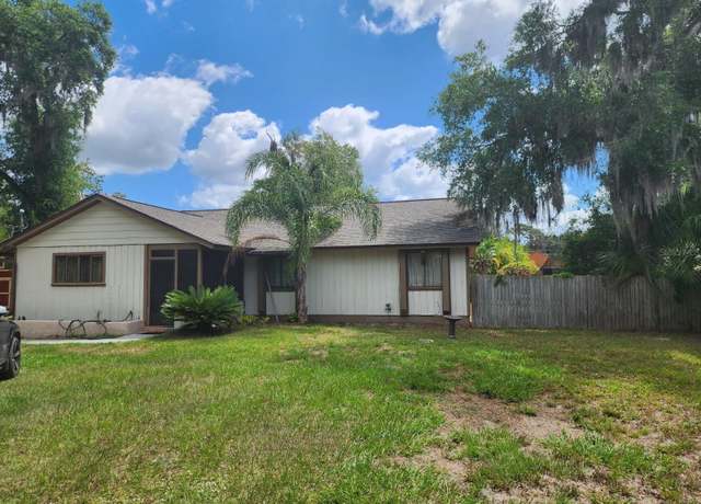 Property at 201 N Hart Rd, Geneva, FL 32732, 4 beds, 2 baths