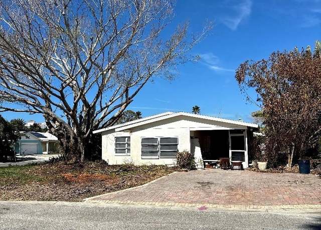 Property at 200 175th Ave E, Redington Shores, FL 33708, 2 beds, 1.5 baths