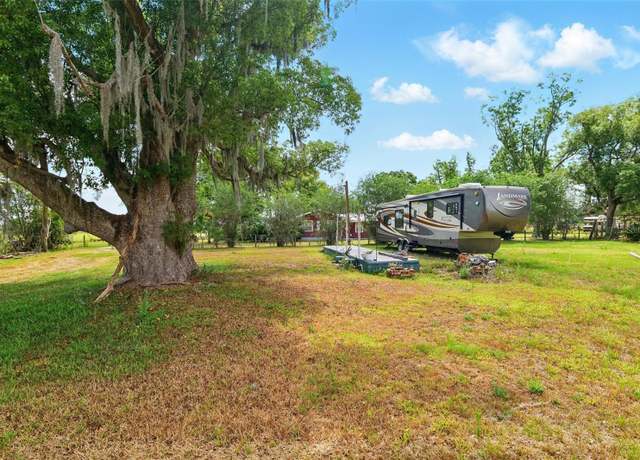 Property at 3535 E Keysville Rd, Lithia, FL 33547