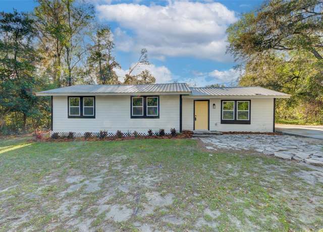 Property at 322 SE 49th Dr, Gainesville, FL 32641, 3 beds, 2 baths