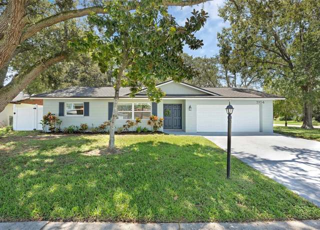 Property at 7104 Wrenwood Way, Winter Park, FL 32792, 4 beds, 2 baths