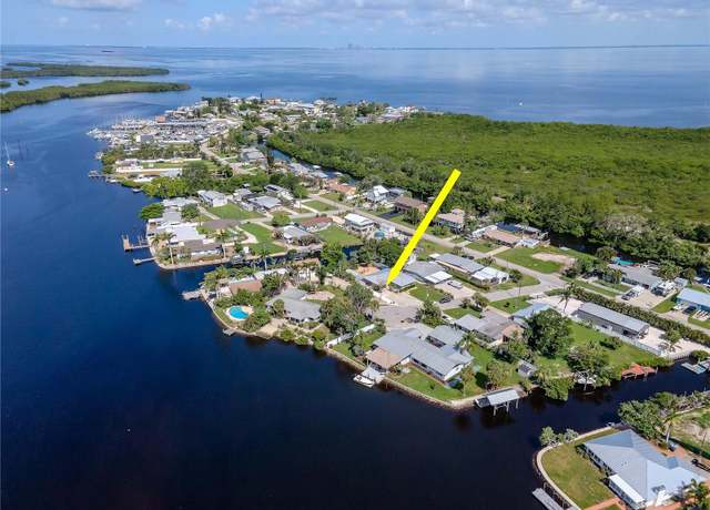 Property at 106 Steven St, Ruskin, FL 33570, 3 beds, 2 baths