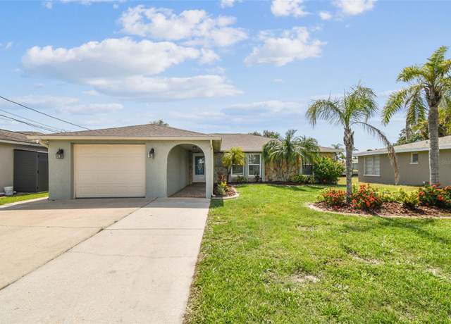 Property at 13909 Berkowitz Ave, Hudson, FL 34667, 3 beds, 2 baths