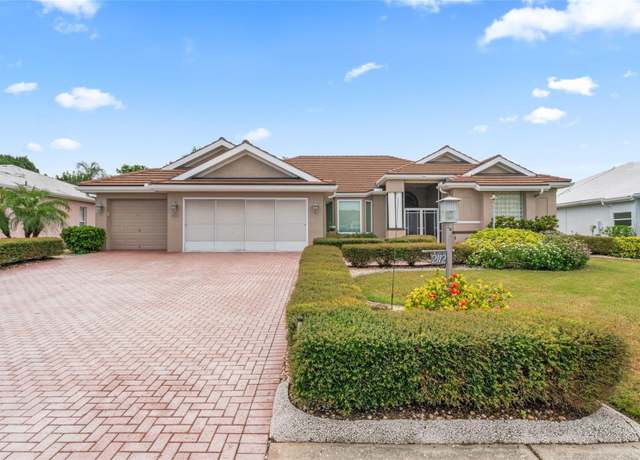 Property at 2112 Platinum Dr, Sun City Center, FL 33573, 3 beds, 3 baths