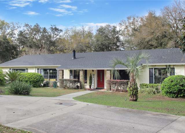 Property at 2525 W Ponkan Rd, Apopka, FL 32712, 5 beds, 3 baths