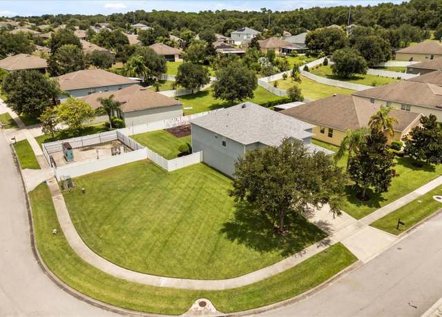 Property at 4649 Coppola Dr, Mount Dora, FL 32757, 5 beds, 3 baths