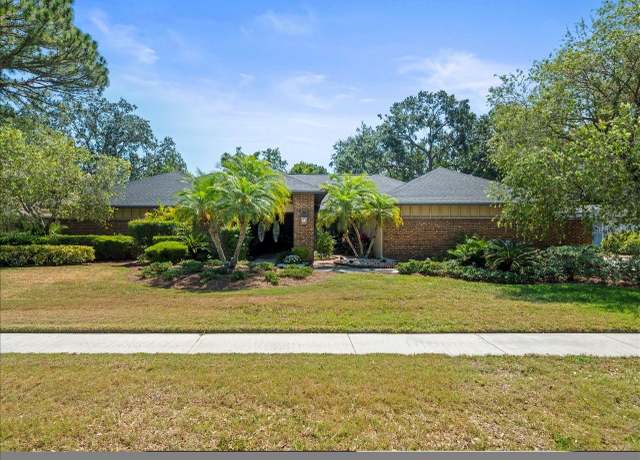 Property at 3309 Westmoreland Dr, Tampa, FL 33618, 4 beds, 3.5 baths