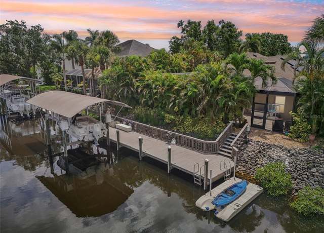 Property at 4615 Shark Dr, Bradenton, FL 34208, 4 beds, 3 baths
