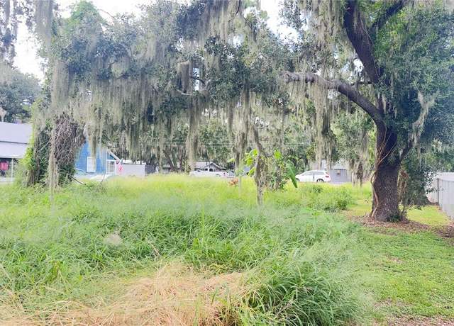 Property at 535 Pine St E, Mulberry, FL 33860