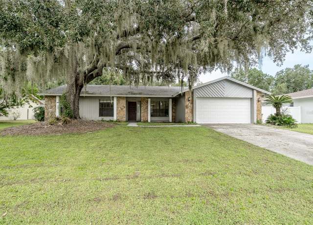 Property at 9709 Woodland Ridge Dr, Temple Terrace, FL 33637, 4 beds, 2.5 baths