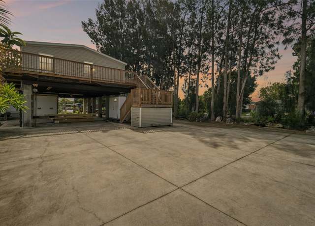 Property at 14904 Old Dixie Hwy, Hudson, FL 34667, 3 beds, 2 baths