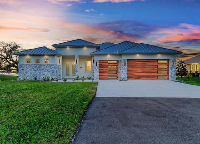 Property at 6100 Riverside Dr, Punta Gorda, FL 33982, 3 beds, 3 baths