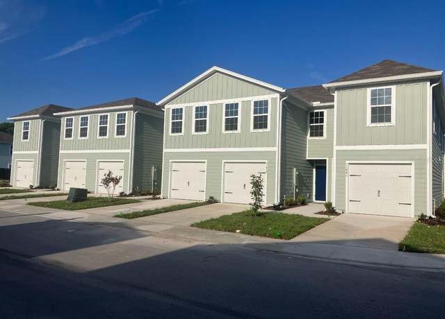 Property at 11427 Spectacled Dr, New Port Richey, FL 34654, 3 beds, 2.5 baths
