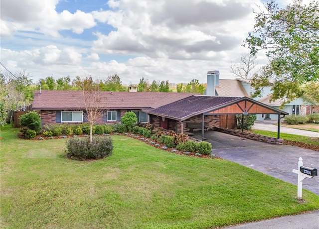 Property at 27836 Lois Dr, Tavares, FL 32778, 3 beds, 2 baths