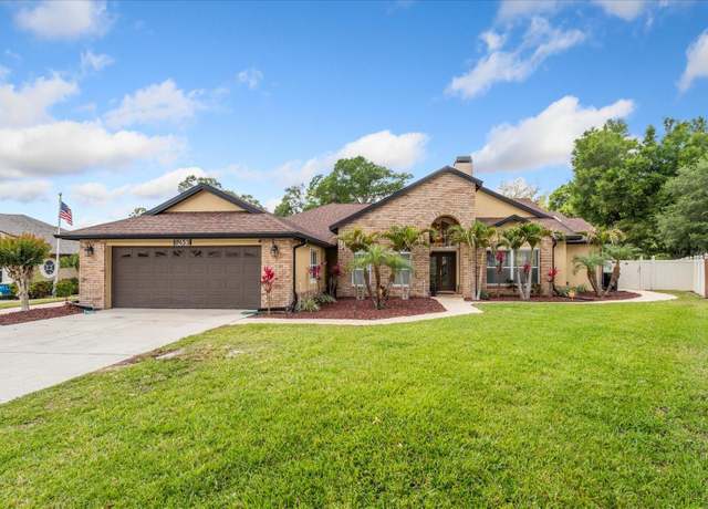 Property at 8453 Firefox Cv, Orlando, FL 32835, 4 beds, 3 baths