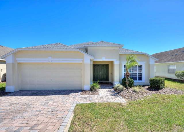Property at 916 Balmoral Dr, Davenport, FL 33896, 4 beds, 3 baths