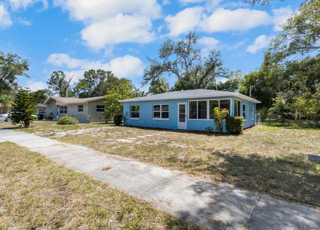 Property at 1724 Harbor Dr, Clearwater, FL 33755, 2 beds, 1 bath