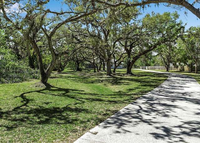 Property at 6510 24th Ave E, Bradenton, FL 34208, 3 beds, 2 baths