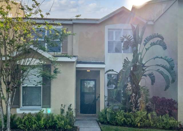 Property at 6122 Osprey Lake Cir, Riverview, FL 33578, 2 beds, 2.5 baths