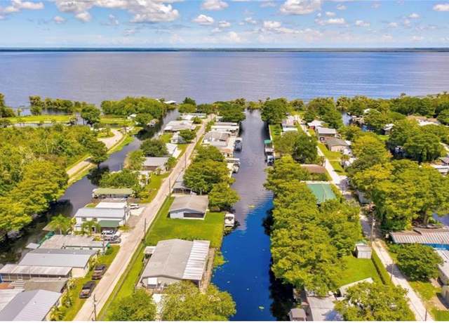 Property at 21722 73rd Ln, Vero Beach, FL 32966