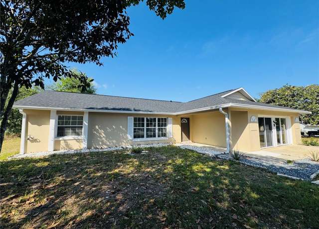 Property at 3 Pine Radial Ln, Ocala, FL 34472, 3 beds, 2 baths