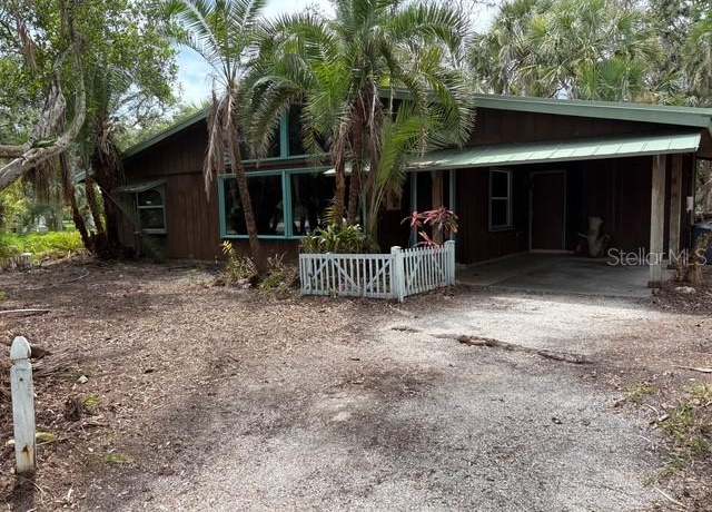 Property at 202 Bayview Pkwy, Nokomis, FL 34275, 2 beds, 1 bath