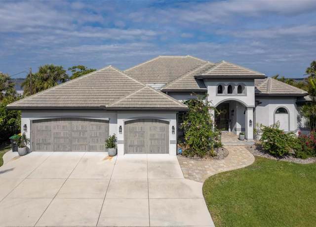 Property at 25462 Shore Dr, Punta Gorda, FL 33950, 3 beds, 3.5 baths