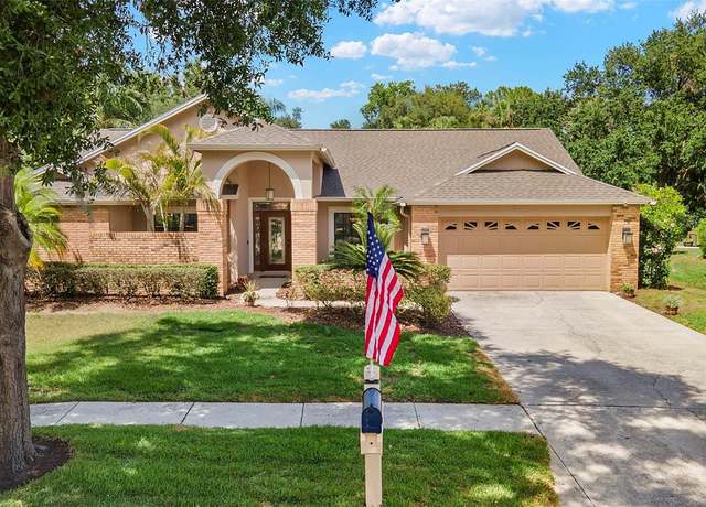 Property at 3922 Cedar Cay Cir, Valrico, FL 33596, 4 beds, 3 baths