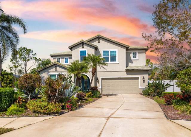 Property at 6807 46th Ter E, Bradenton, FL 34203, 5 beds, 4 baths