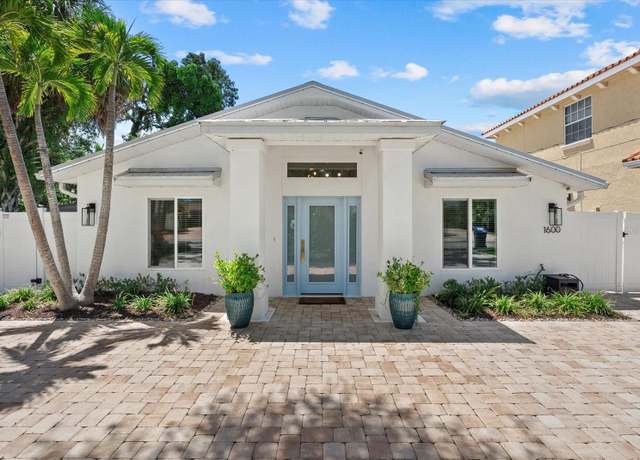 Property at 1600 Kenilworth St, Sarasota, FL 34231, 3 beds, 2 baths