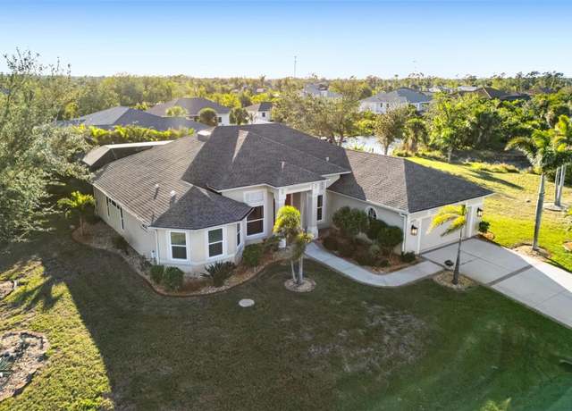 Property at 13575 Chenille Dr, Port Charlotte, FL 33981, 3 beds, 3 baths