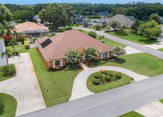 Property at 328 Hamilton Shores Dr NE, Winter Haven, FL 33881, 5 beds, 3.5 baths