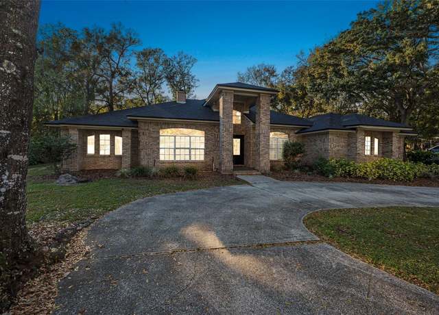 Property at 1500 Wyngate Dr, Deland, FL 32724, 5 beds, 3 baths
