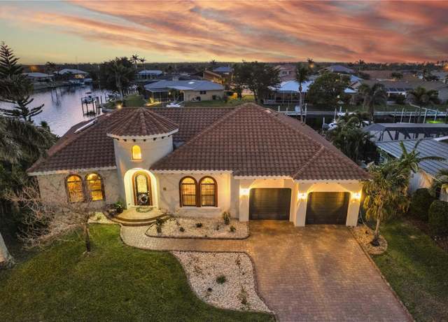 Property at 257 Lido Dr, Punta Gorda, FL 33950, 3 beds, 2 baths