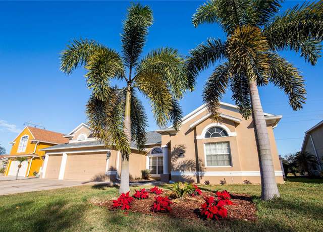 Property at 518 Grand Reserve Dr, Davenport, FL 33837, 4 beds, 3 baths