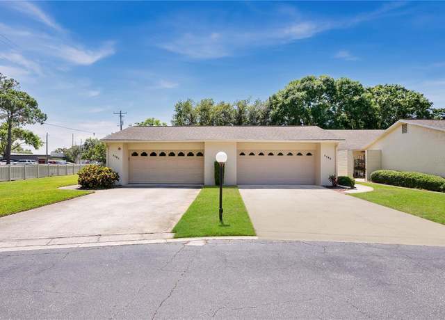 Property at 2205 Cypress Cove Dr, Tavares, FL 32778, 2 beds, 2 baths