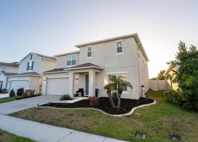 Property at 555 Meadow Bend Dr, Davenport, FL 33837, 6 beds, 5 baths
