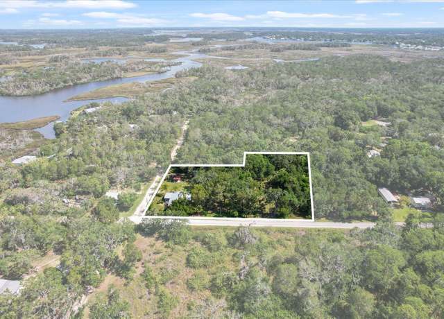 Property at 12251 W Red Maple St, Homosassa, FL 34448, 2 beds, 1 bath