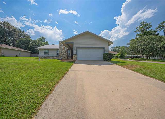 Property at 4490 NE 2nd Ct, Ocala, FL 34479, 3 beds, 2 baths