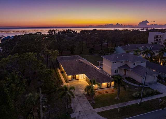Property at 632 S Florida Ave, Tarpon Springs, FL 34689, 4 beds, 2 baths