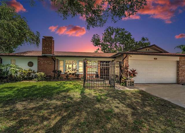 Property at 1899 Oak Park Dr S, Clearwater, FL 33764, 4 beds, 3 baths